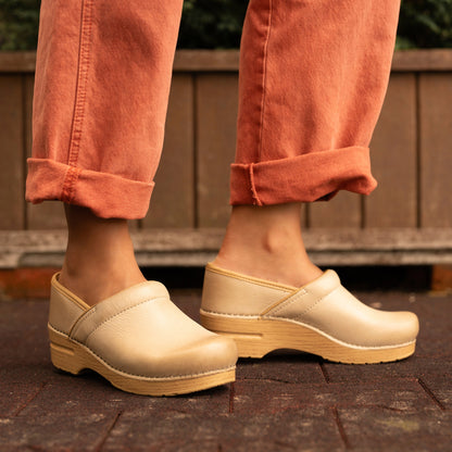 Dansko Professional Sand Milled Burnished