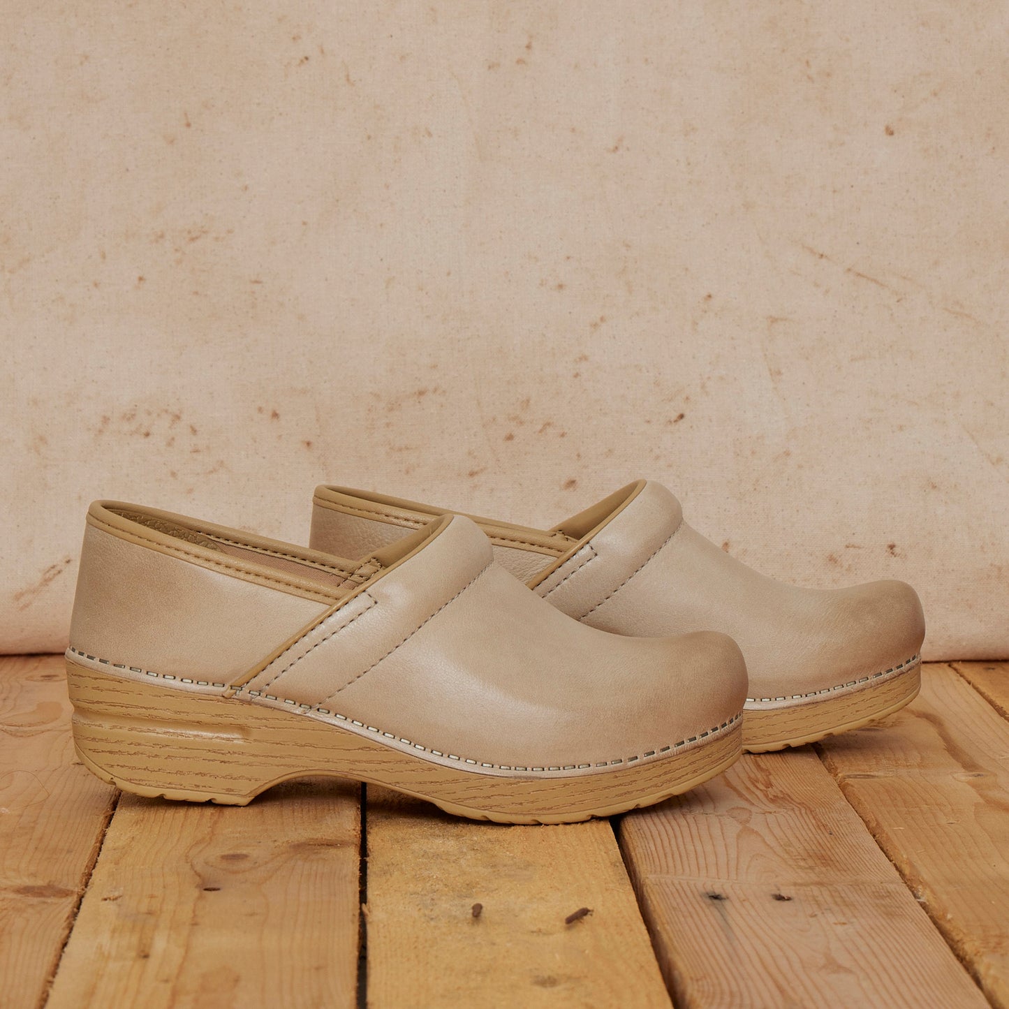 Dansko Professional Sand Milled Burnished