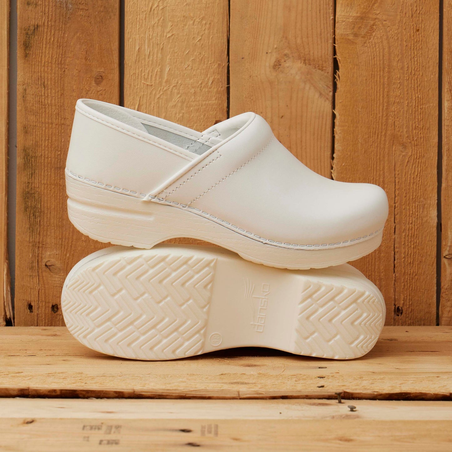Dansko Professional White Box