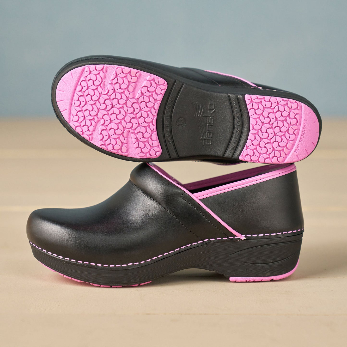 Dansko XP 2.0 Black/Pink Leather