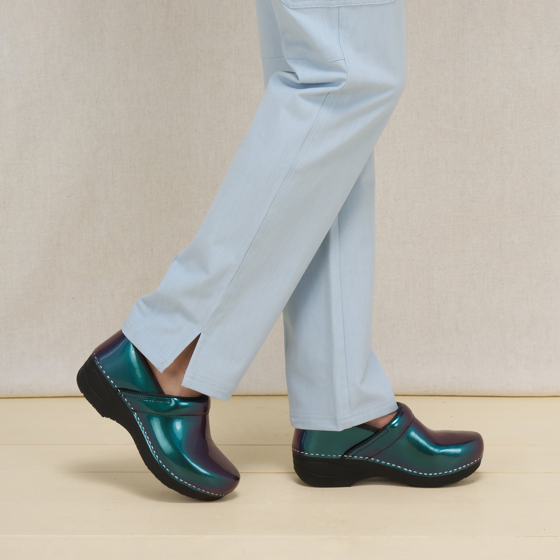 Dansko XP 2.0 Chill Colorshift Patent
