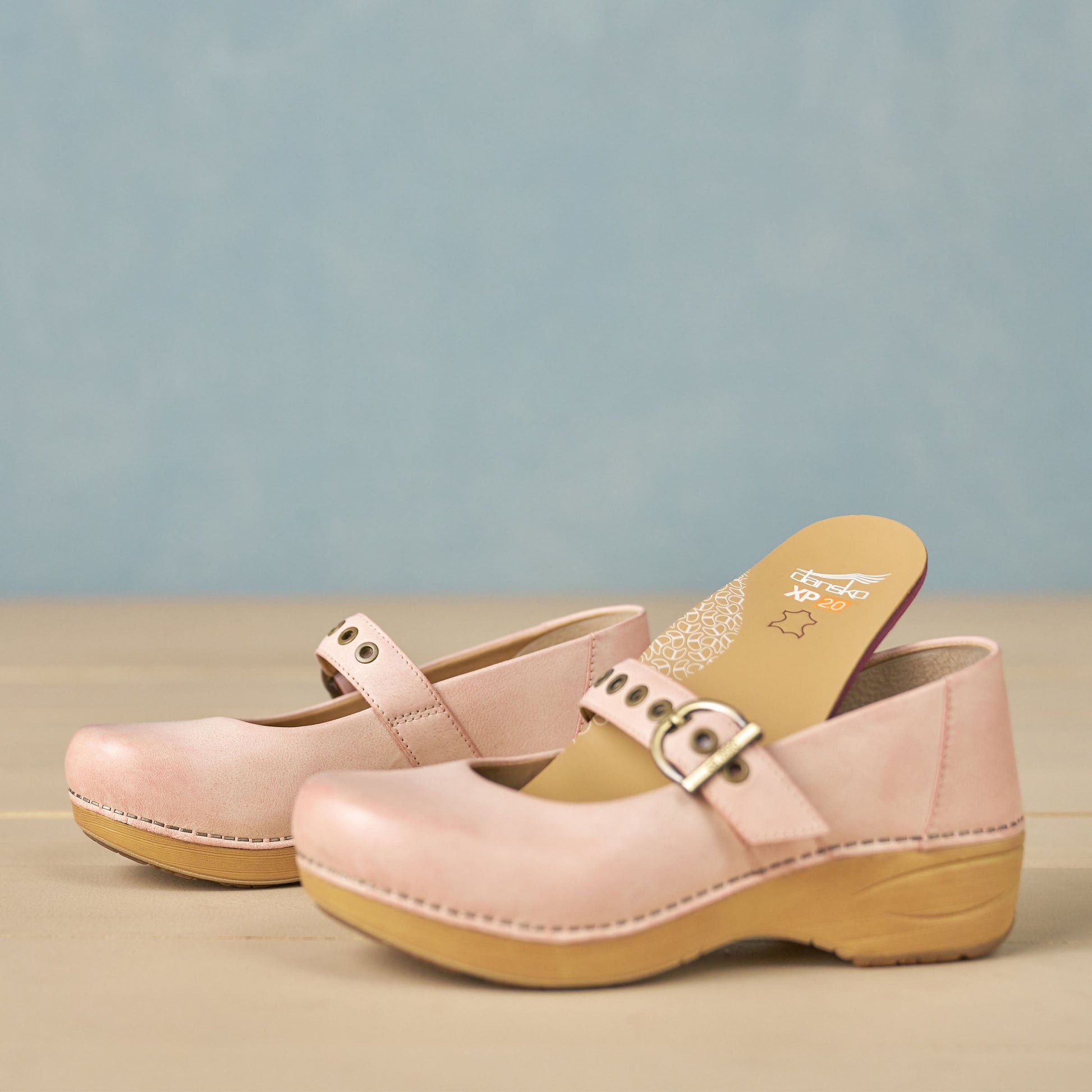 Dansko XP 2.0 Mary Jane Clog Pink Leather