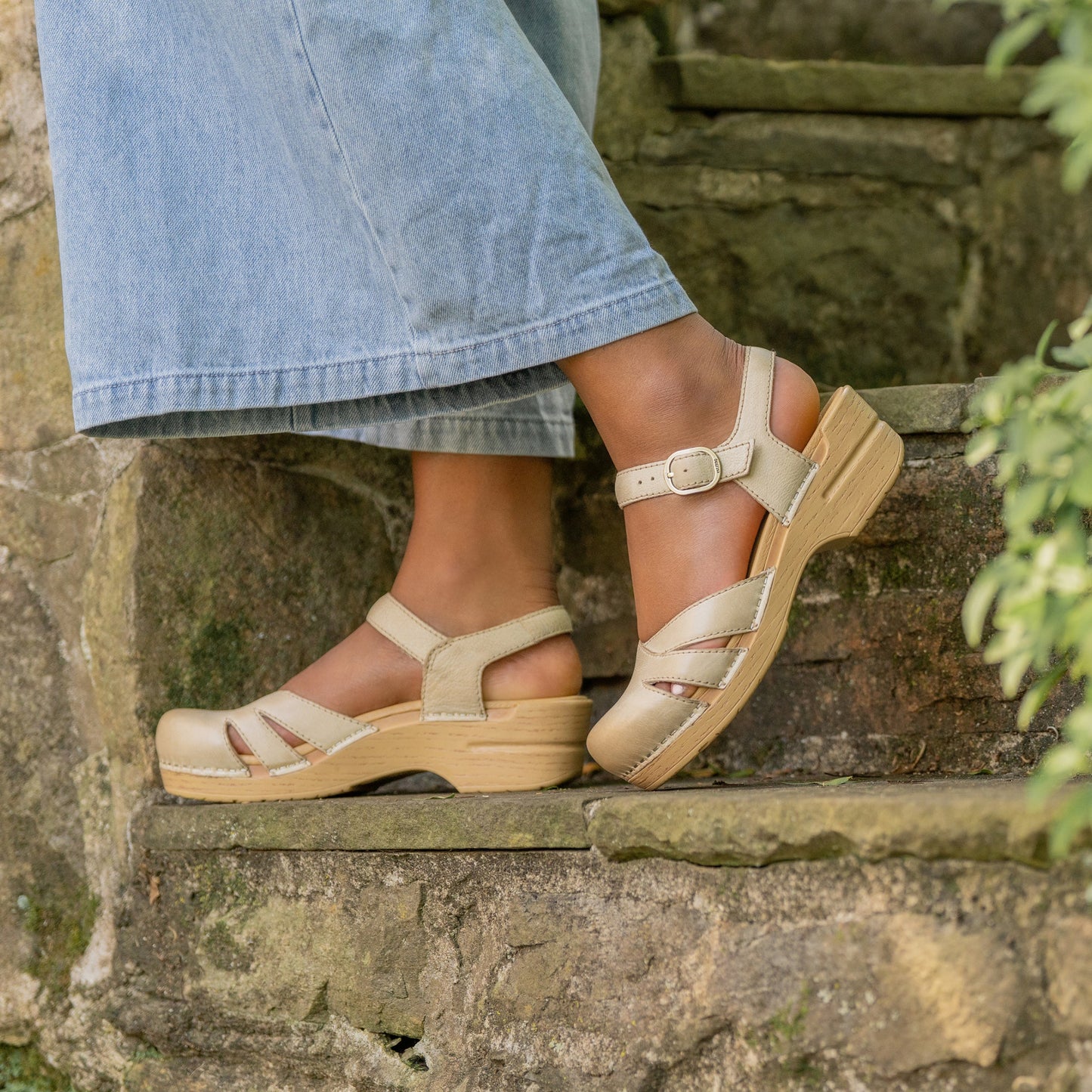 Dansko Margreta Biscotti Leather
