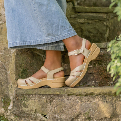 Dansko Margreta Biscotti Leather