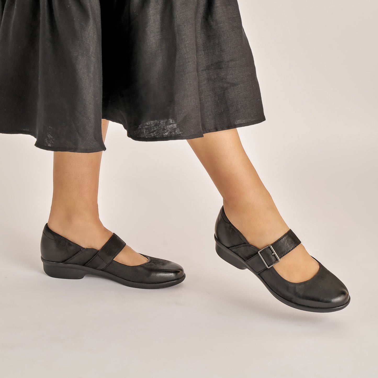 Dansko Collette Black Burnished Nubuck