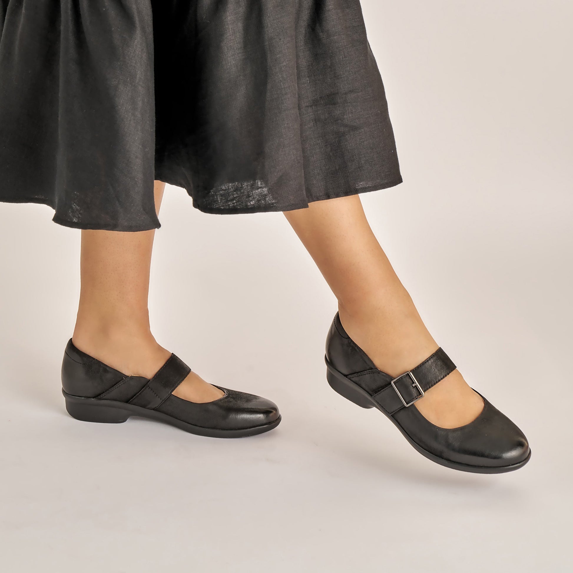 Dansko Collette Black Burnished Nubuck