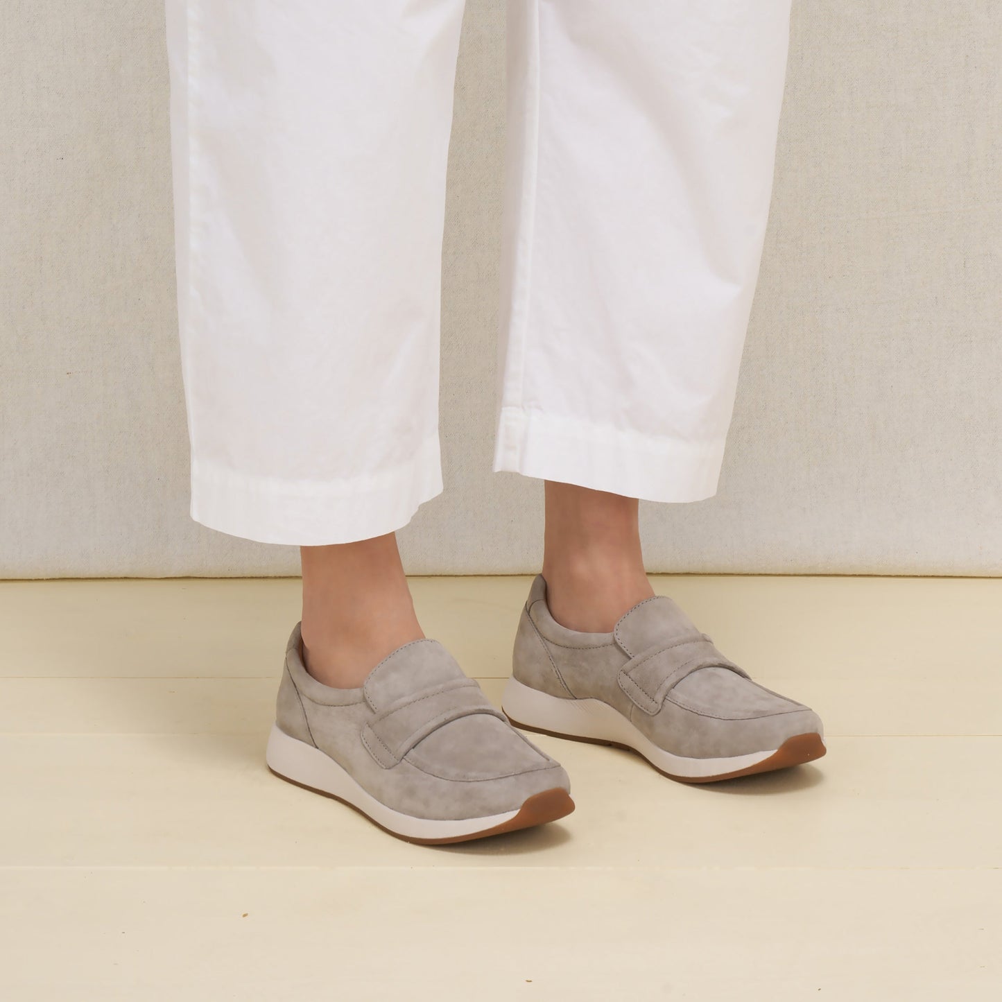 Dansko Clementine Light Grey Nubuck