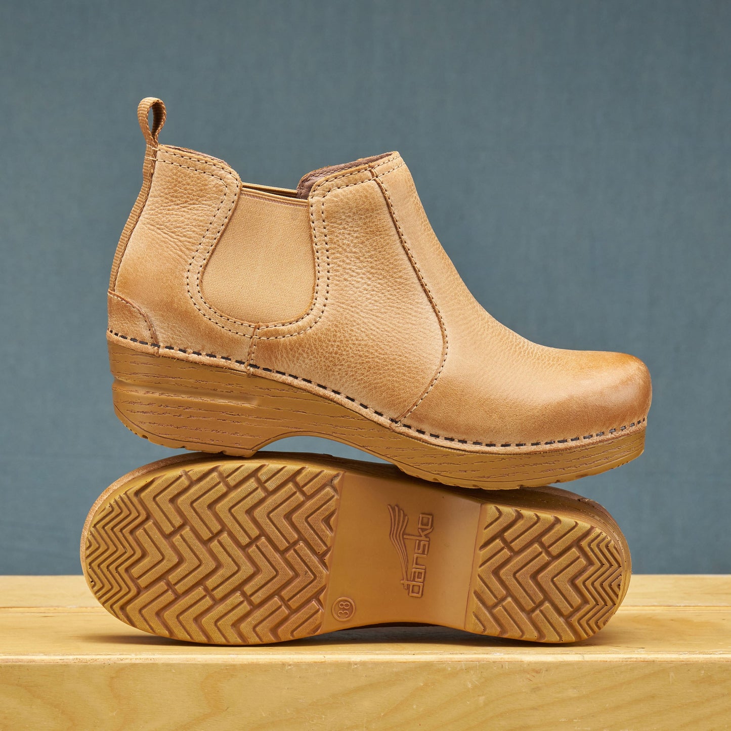 Dansko Frankie Honey Distressed