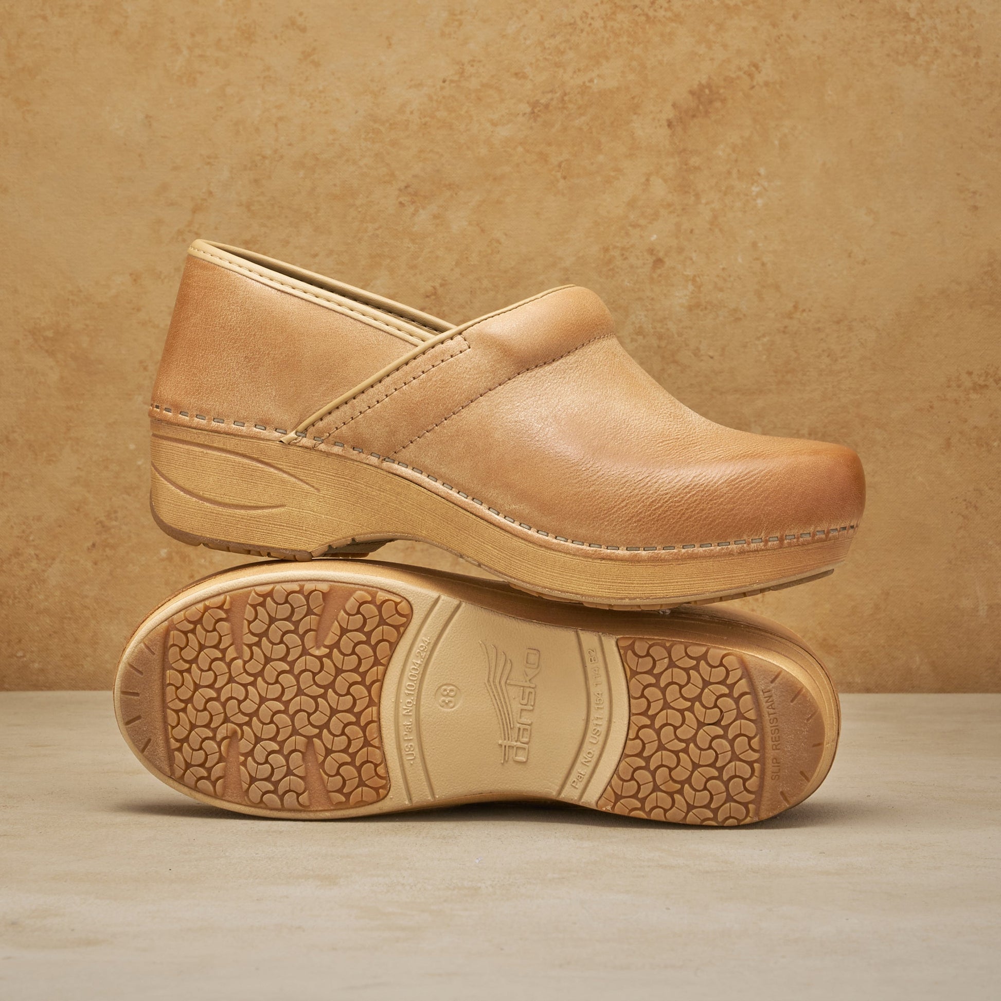 Dansko Wide XP 2.0 Honey Distressed