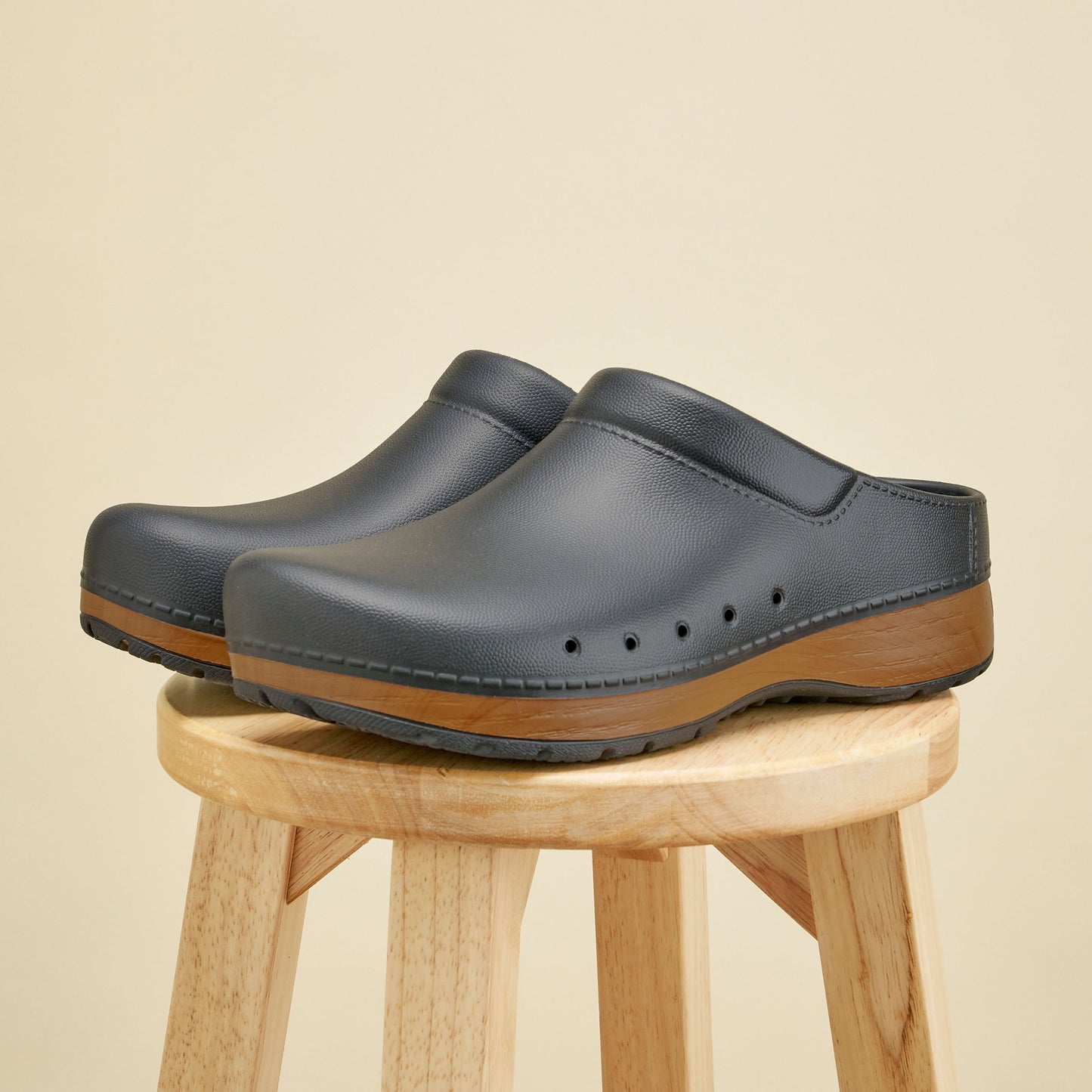 Dansko Kane Mens Black Mule