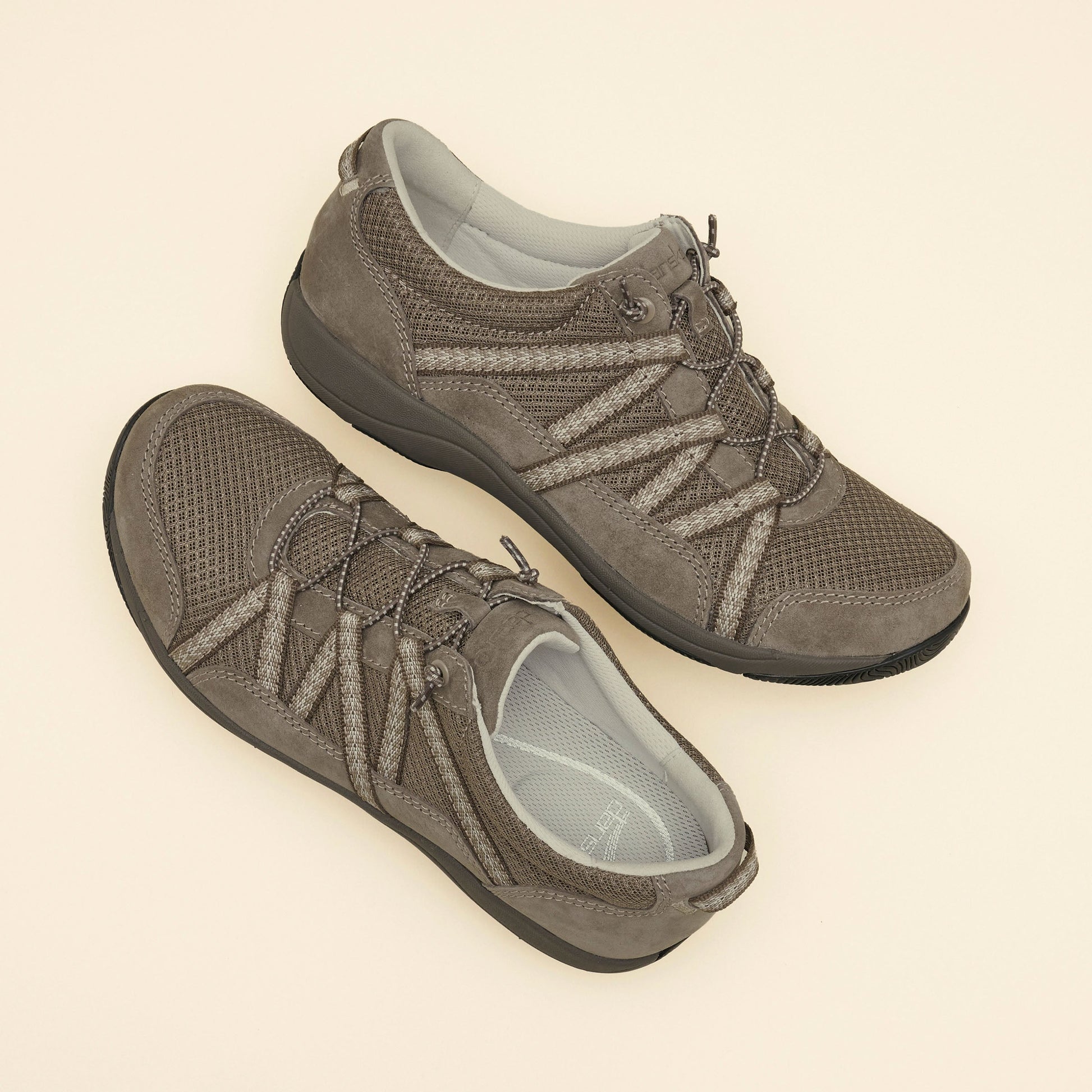 Dansko Harlyn Walnut Suede