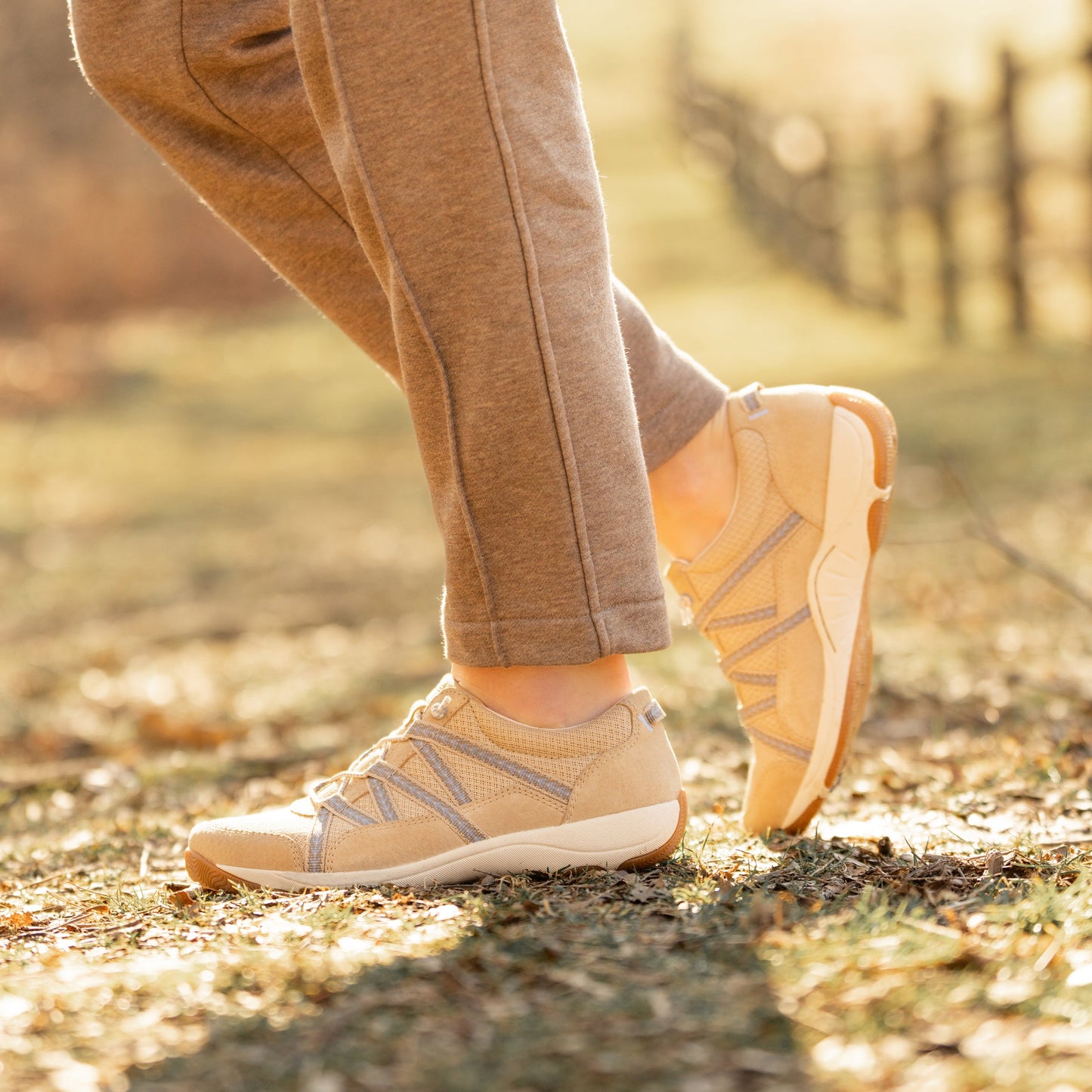 Dansko Harlyn Sand Suede
