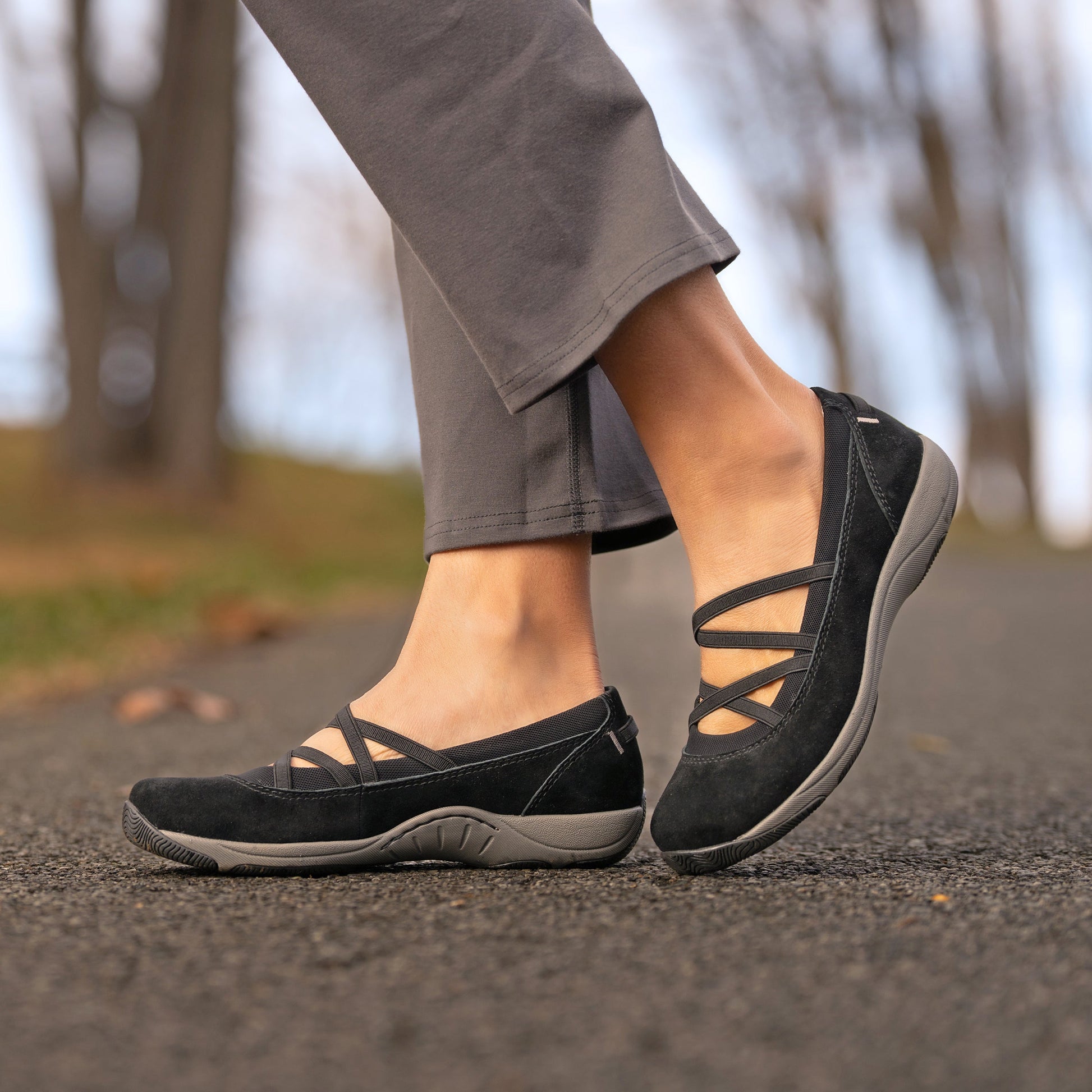Dansko Harper Black Suede