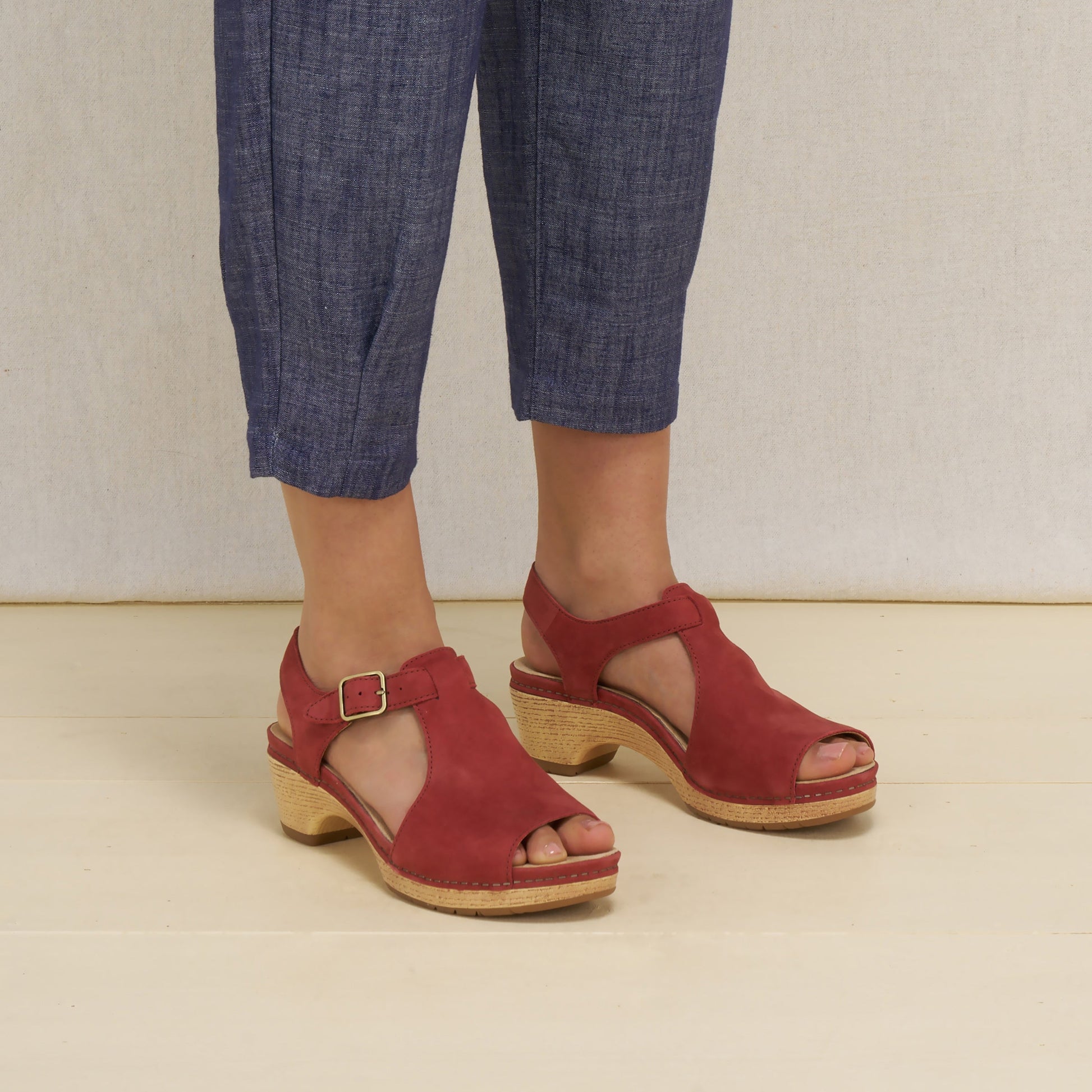 Dansko Laverne Paprika Nubuck