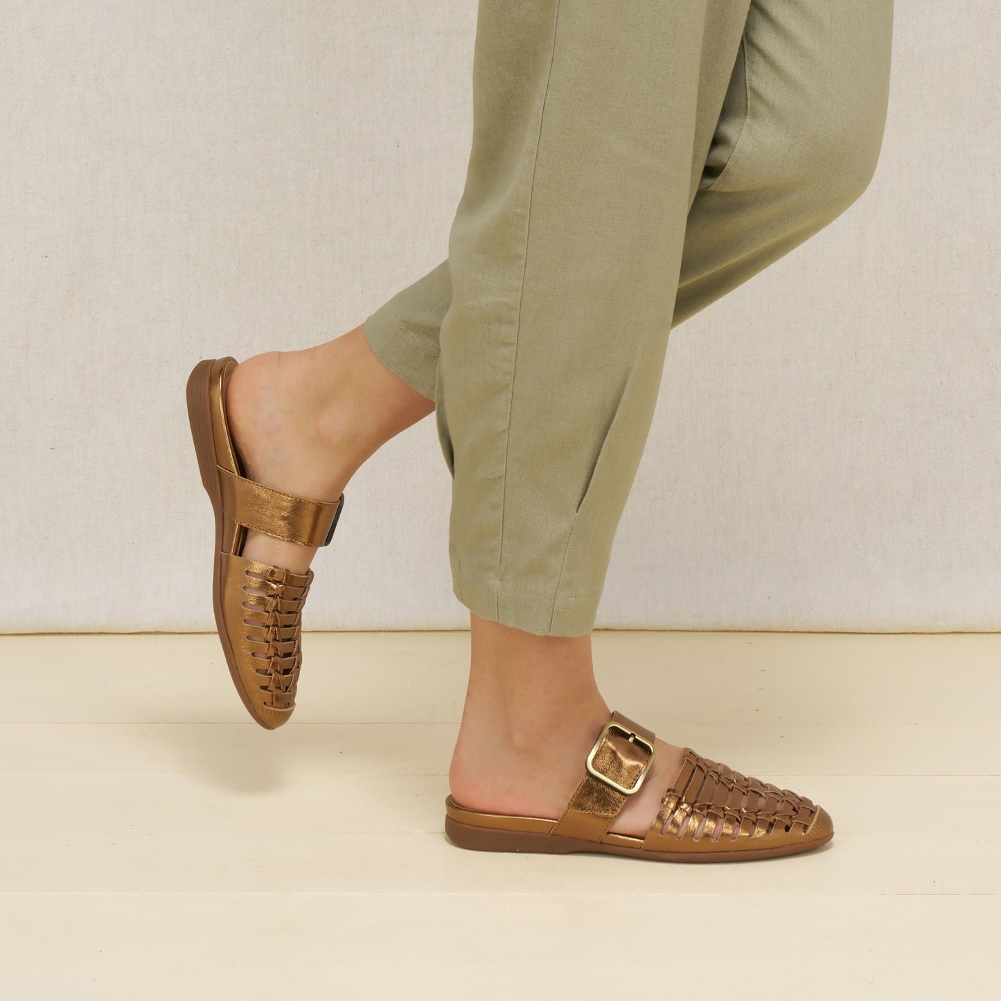 Dansko Leilani Bronze Metallic