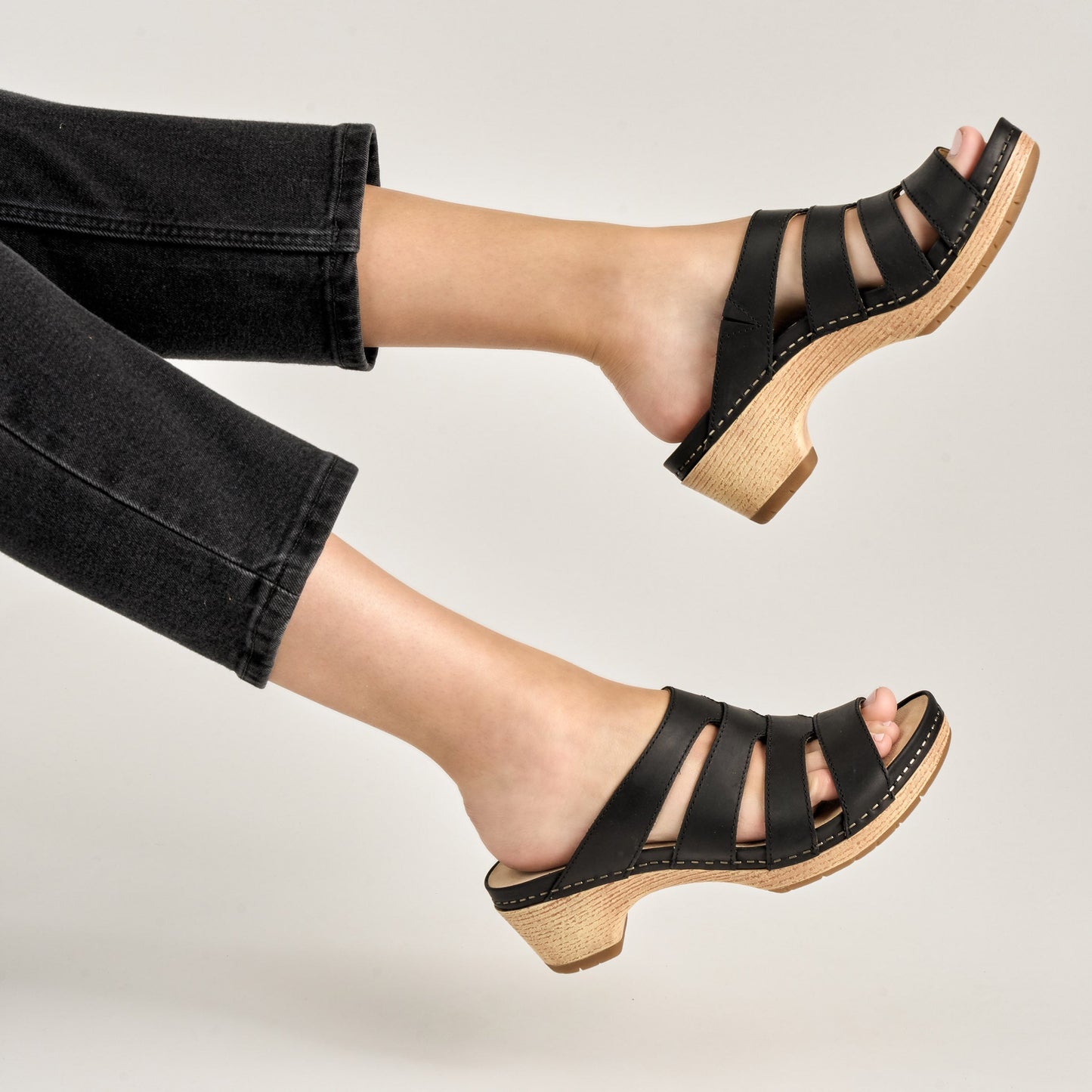 Dansko Lyndi Black Oiled Pull Up