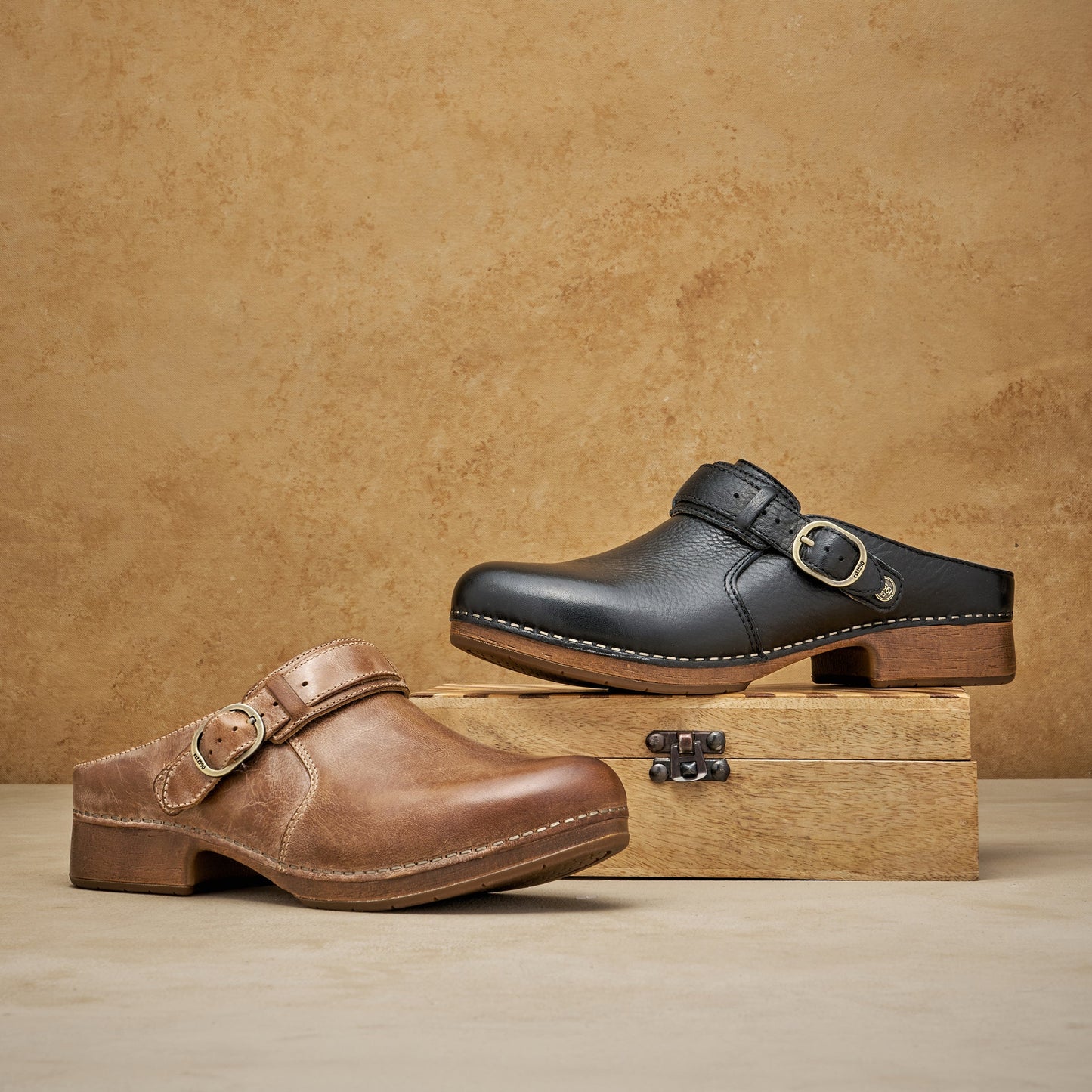 Dansko Millie Black Waxy Milled