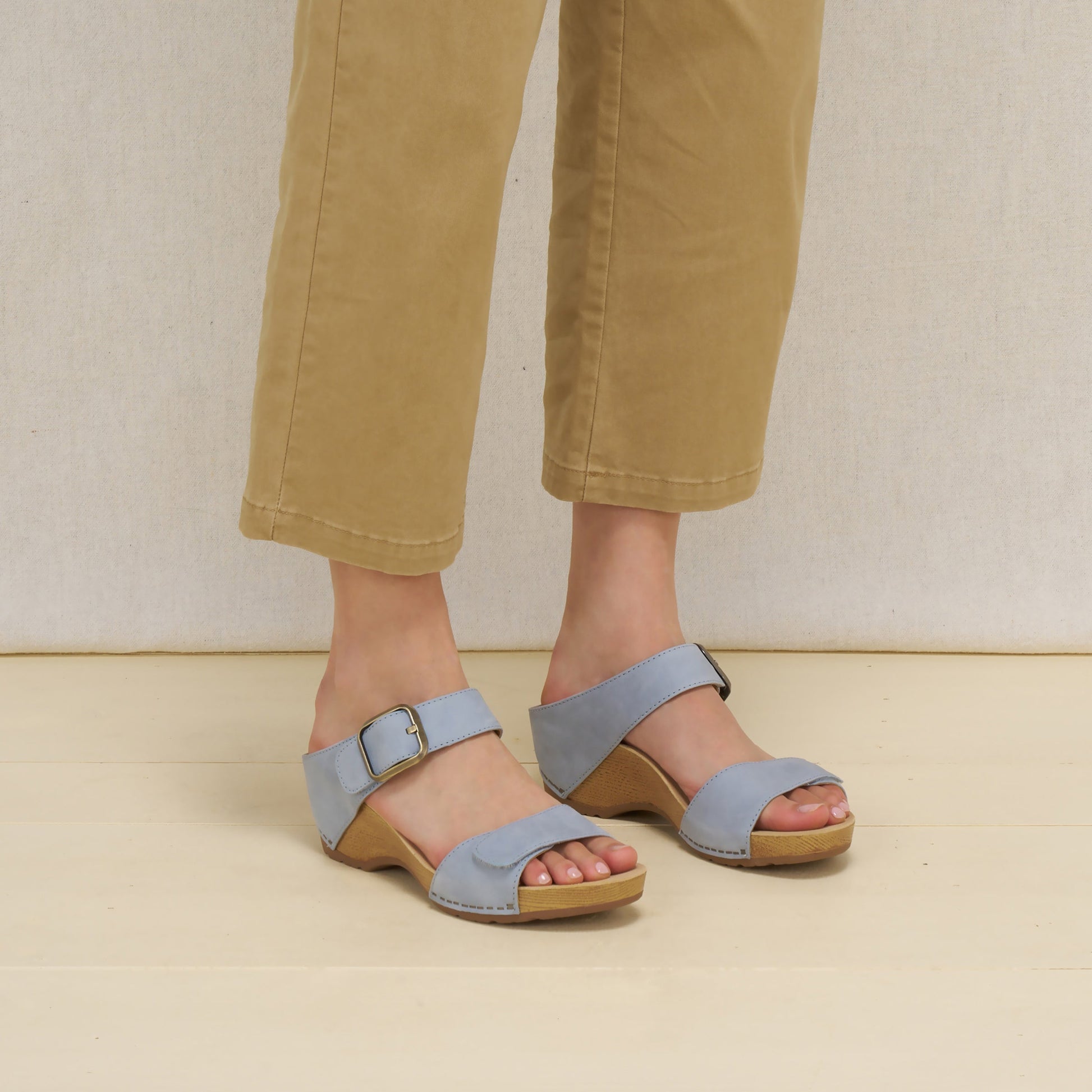 Dansko Tanya Sky Nubuck