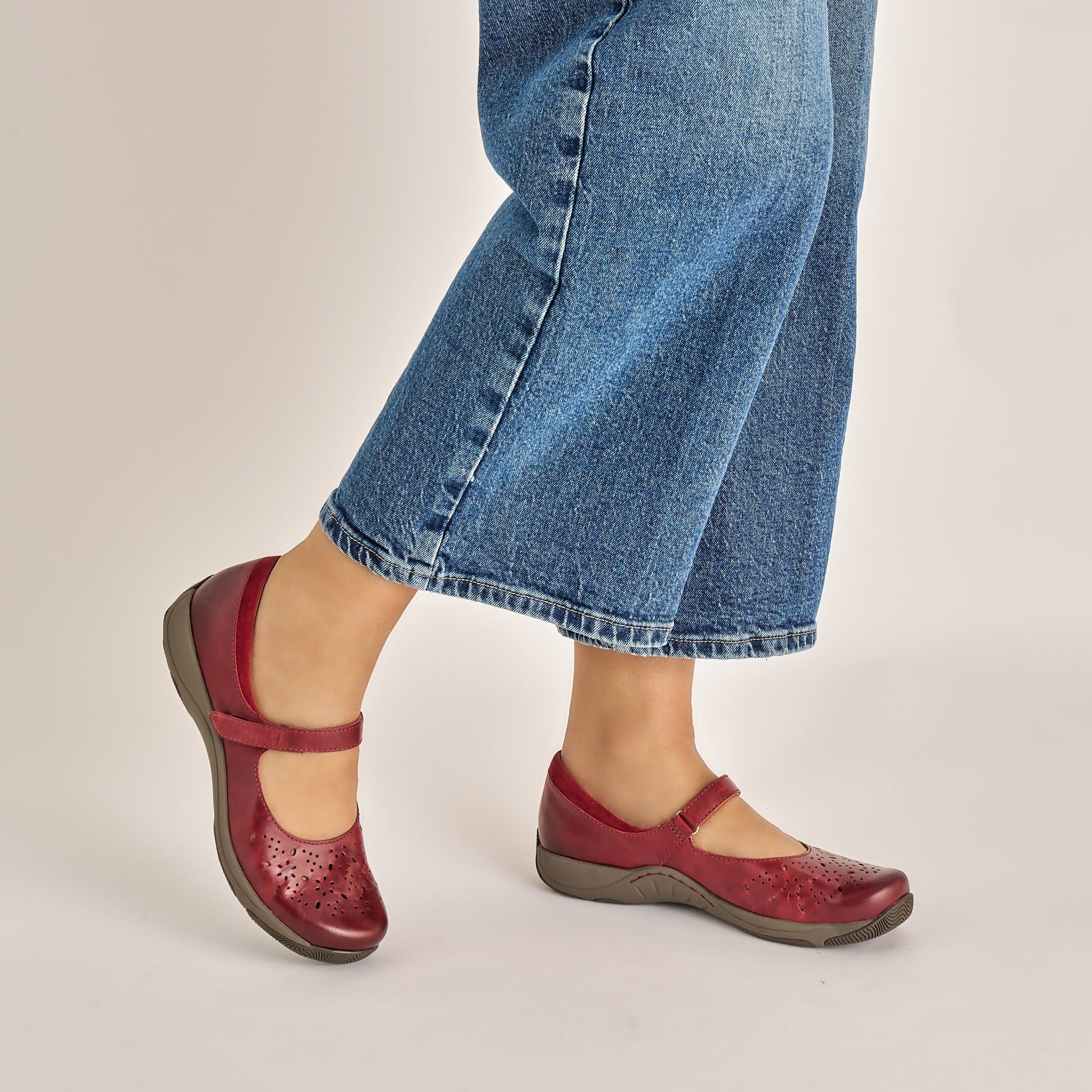 Dansko Stacy Wide Red Waxy Burnished