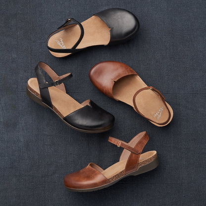 Dansko Rowan Wide Black Waxy Burnished