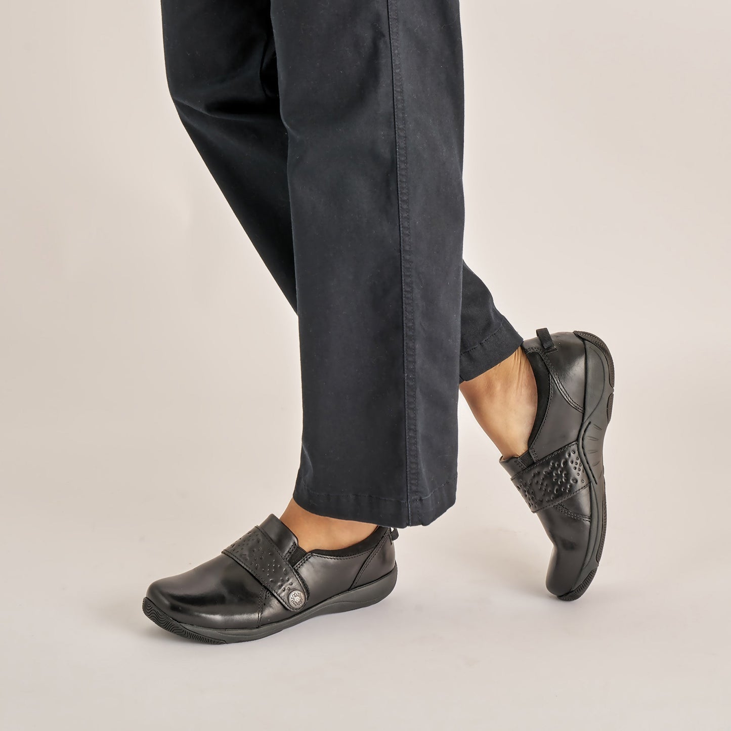 Dansko Sallie Black Waxy Burnished
