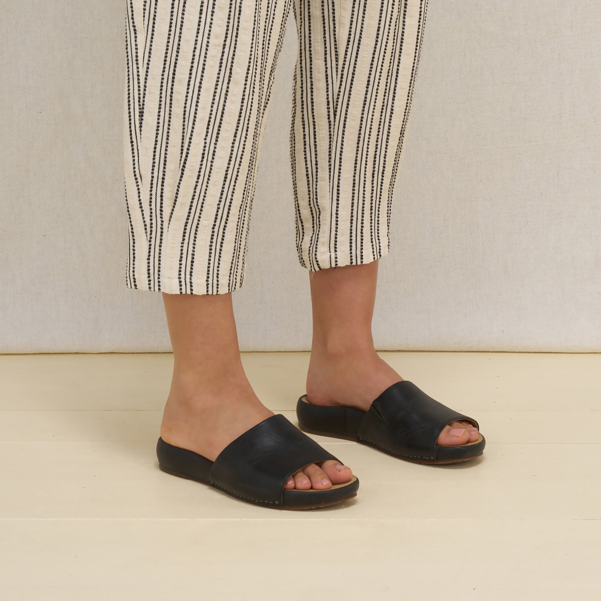 Dansko Twyla Black Leather
