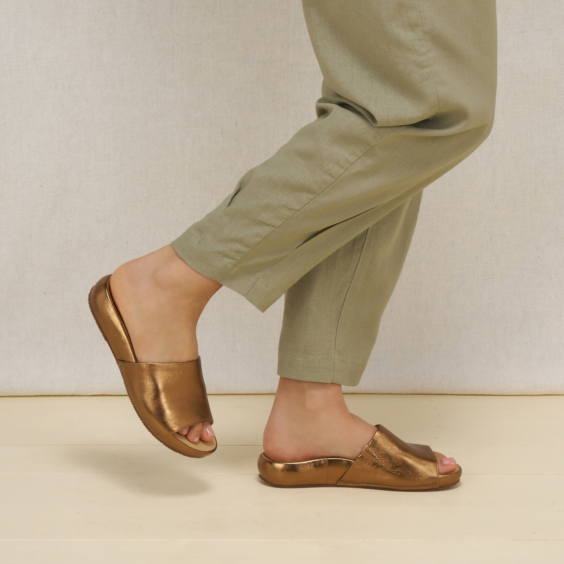 Dansko Twyla Bronze Metallic