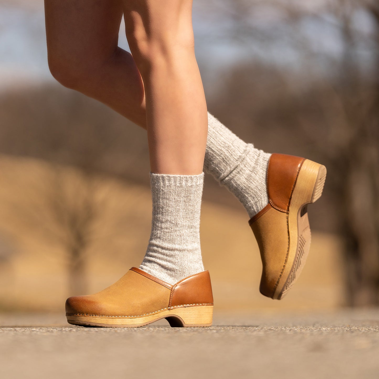Dansko Brenna Tan Burnished Suede