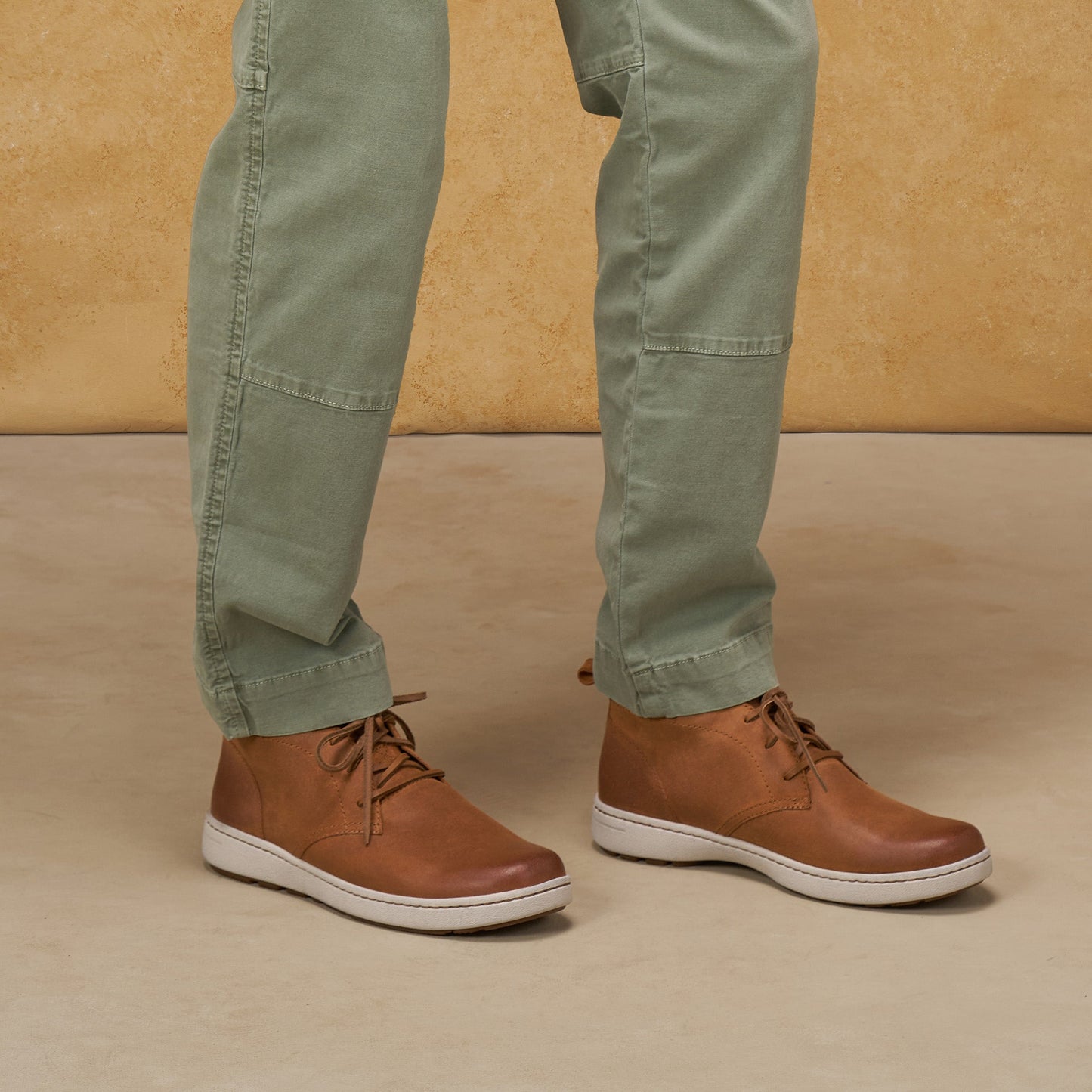 Dansko Tony Tan Burnished Suede