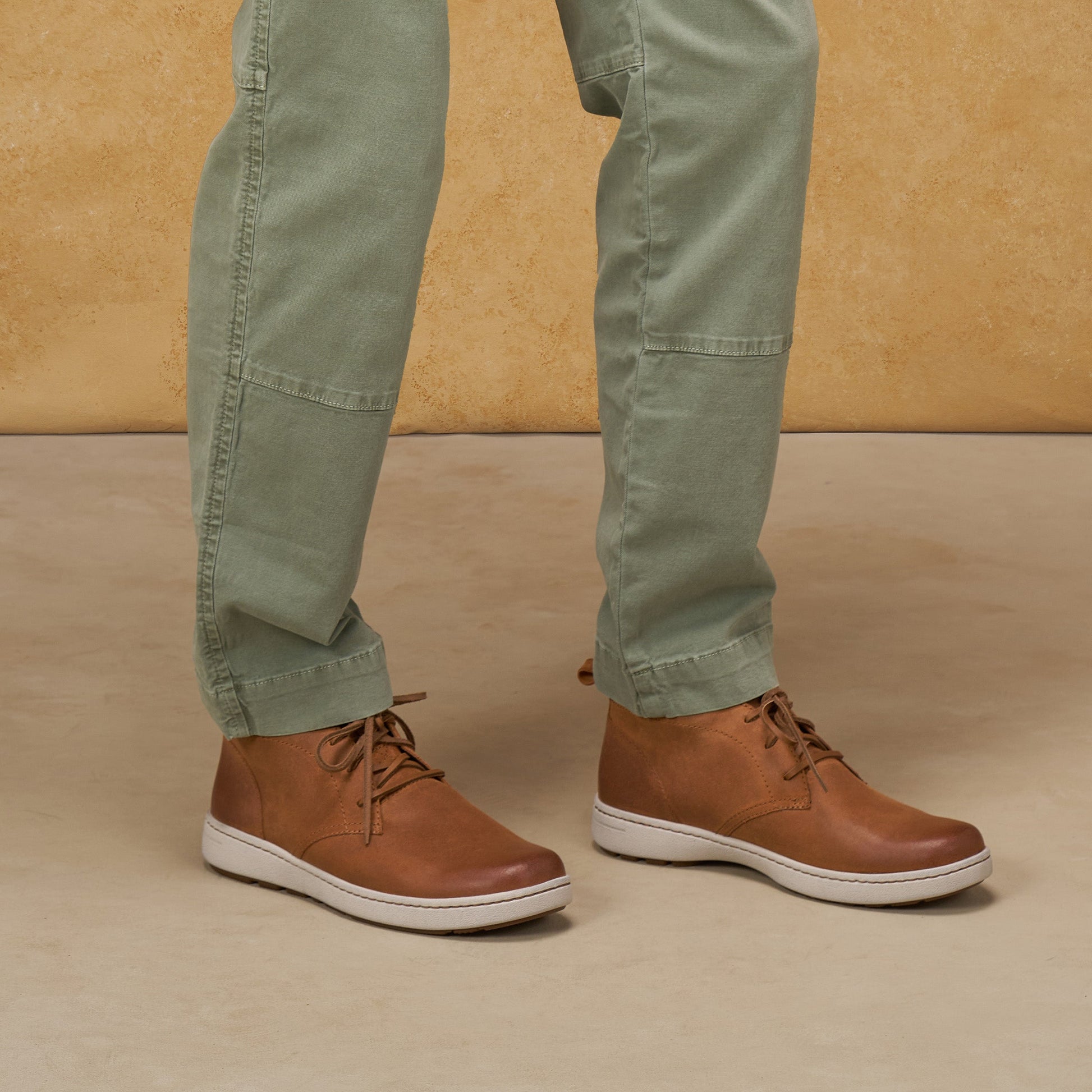 Dansko Tony Tan Burnished Suede